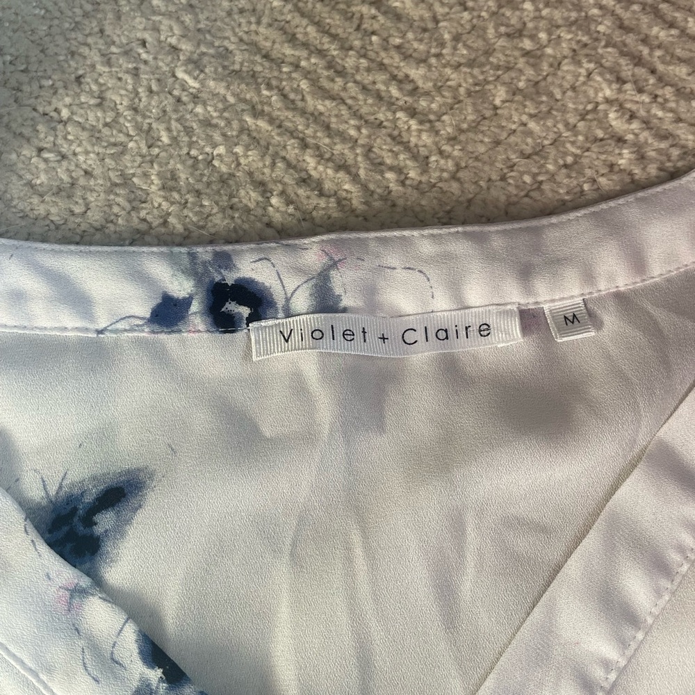 Violet & Claire Floral V-Neck Blouse - White and Blue - Picture 2 of 2
